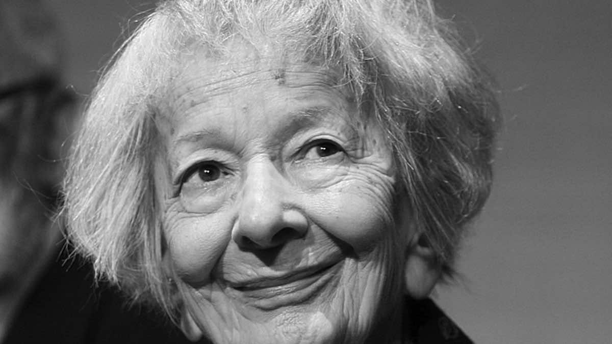 Chronology - The Wisława Szymborska Foundation